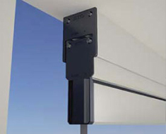 Perfil de compensación de altura para absorber tolerancias en la construcción.